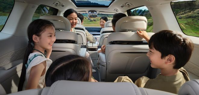 9万击穿豪华 MPV 底价!露营从此不犯愁!不朽情缘游戏网站登录星海V9越享系列149(图7) 9万击穿豪华 MPV 底价!露营从此不犯愁!不朽情缘游戏网站登录星海V9越享系列149(图7)